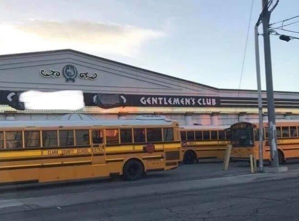 55810925_10156727045196154_6518698287225110528_n