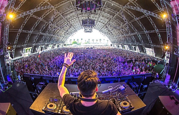 Hot Guys of Vegas Eye of the Beholder