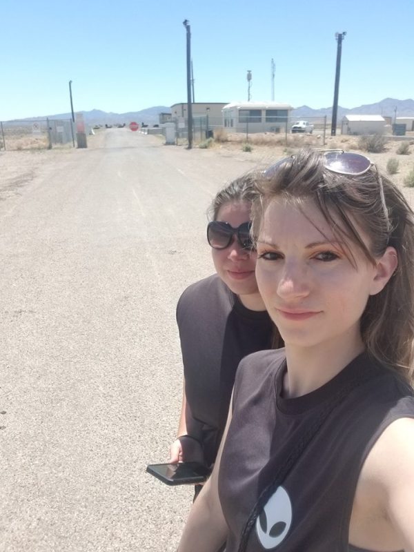 39605732_499956113808622_8878064650600579072_n