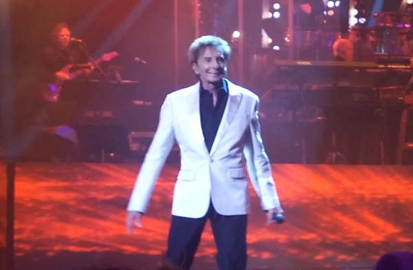 Manilow8