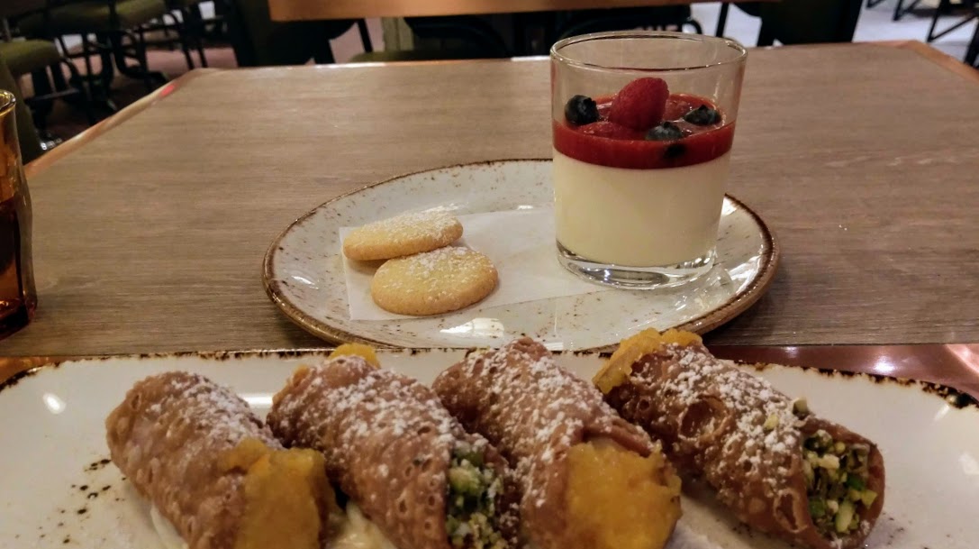 Factory Kitchen Venetian