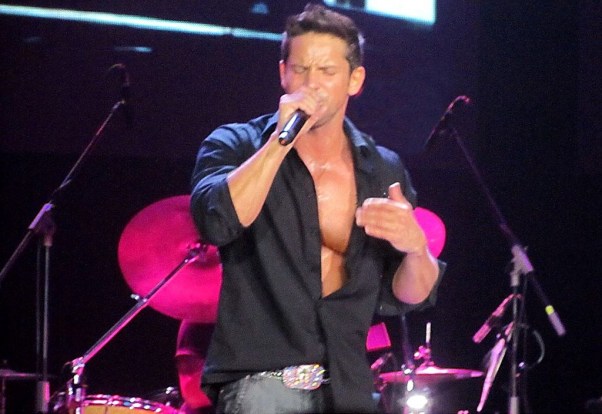 966573_10203721076093108_4399330906675874373_o