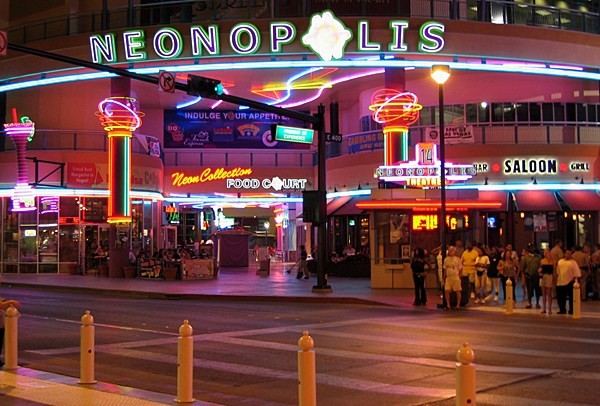 8df8ad_4620d124143b4442917e3d69c96e4a38_mv2